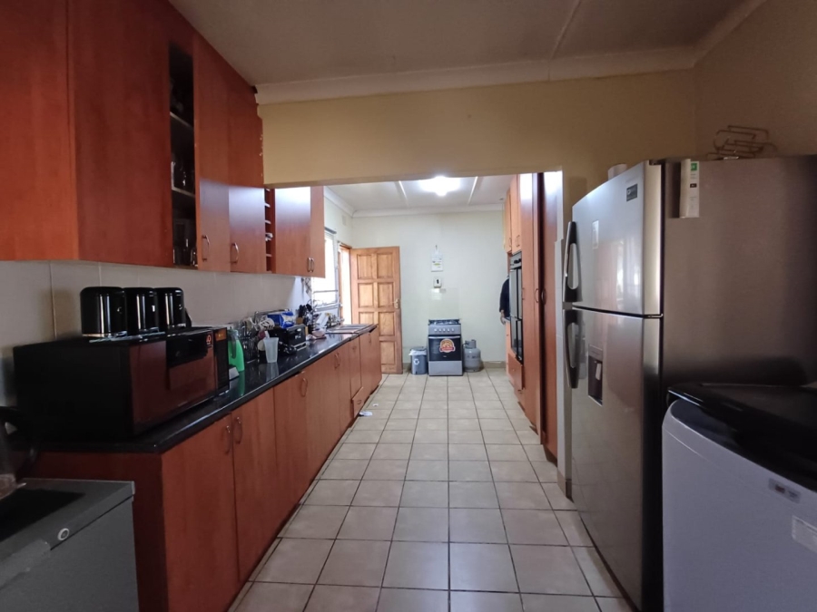 3 Bedroom Property for Sale in Roosheuwel Ext 2 North West